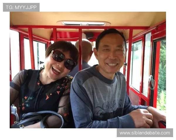 巴士奇遇结良缘:一场浪漫邂逅,一段美好旅程